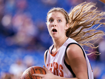 emily-travis Nikon D700, 200mm f2.0 lens, ISO 1250, 1/500th at f2.2.