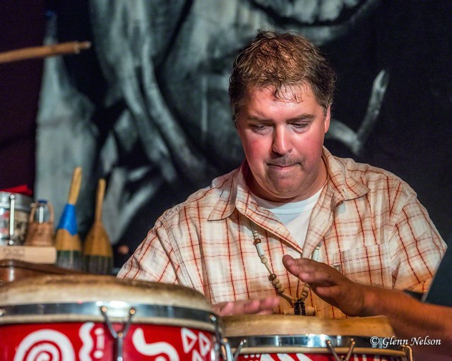 Jeff Bush on the congas.